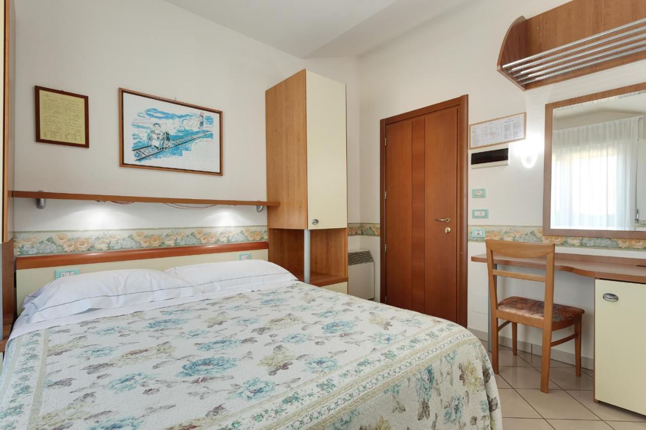 Dolcevita 3*